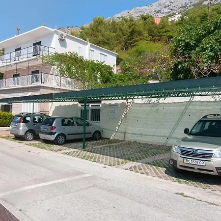 Apartman Apartments By The Sea Pisak, Omis - 1010 *